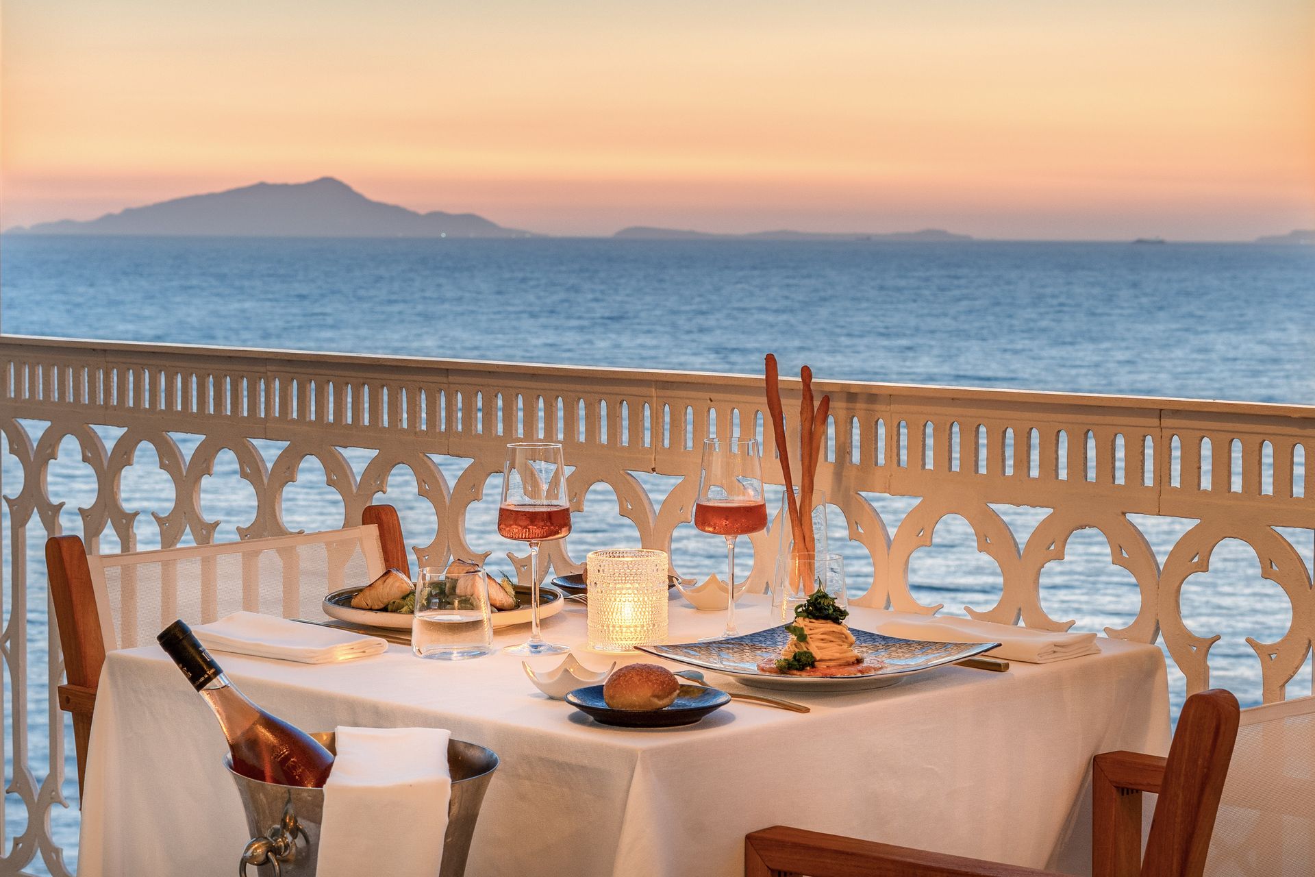 Rooftop panoramic restaurant at a luxury hotel in Sorrento with Bay of Naples views, Vesuvio Panoramic Restaurant